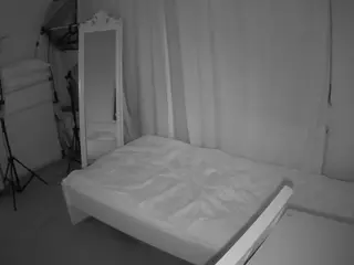 Julmodels Bedroom-E3's Live Sex Cam Show