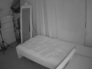 Julmodels Bedroom-E3's Live Sex Cam Show