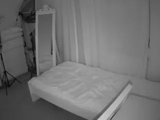 Julmodels Bedroom-E3's Live Sex Cam Show