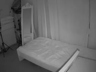 Julmodels Bedroom-E3's Live Sex Cam Show