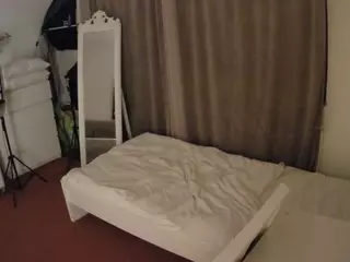 Julmodels Bedroom-E3's Live Sex Cam Show
