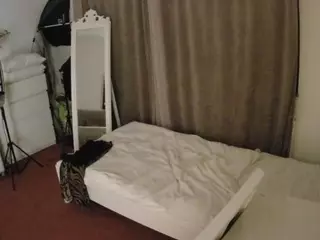 Julmodels Bedroom-E3's Live Sex Cam Show