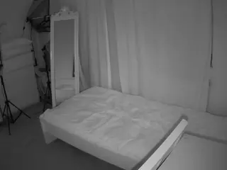 Julmodels Bedroom-E3's Live Sex Cam Show
