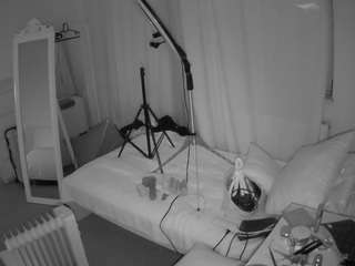 Julmodels Bedroom-E3 Nude on Cam