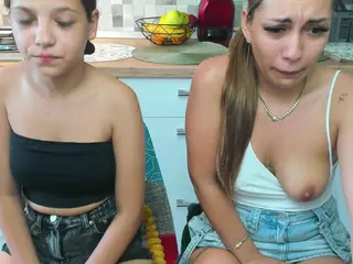 eveeevian's Live Sex Cam Show