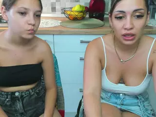 eveeevian's Live Sex Cam Show