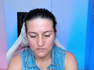april-johnson's Live Sex Cam Show