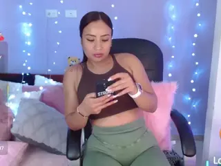paulinag's Live Sex Cam Show
