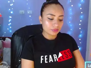 paulinag's Live Sex Cam Show