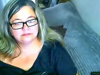 Lana's Live Sex Cam Show