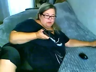 Lana's Live Sex Cam Show