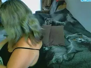 Lana's Live Sex Cam Show