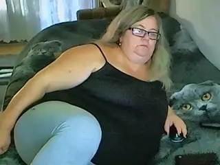 Lana's Live Sex Cam Show