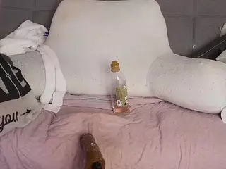 amelia-lov's Live Sex Cam Show