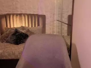 BriannaSalinas's Live Sex Cam Show