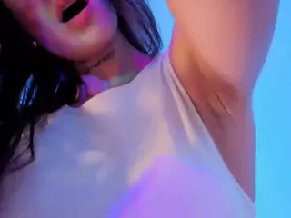 BriannaSalinas's Live Sex Cam Show