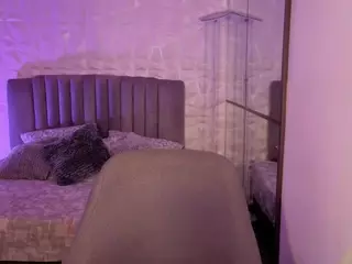 BriannaSalinas's Live Sex Cam Show