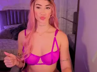 BriannaSalinas's Live Sex Cam Show