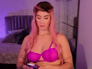 BriannaSalinas's Live Sex Cam Show