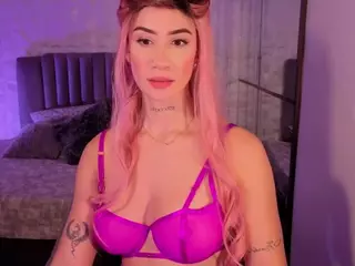 BriannaSalinas's Live Sex Cam Show