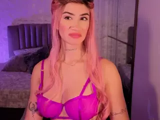 BriannaSalinas's Live Sex Cam Show