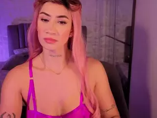 BriannaSalinas's Live Sex Cam Show