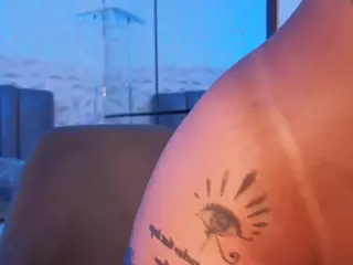 BriannaSalinas's Live Sex Cam Show