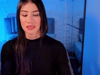 BriannaSalinas's Live Sex Cam Show