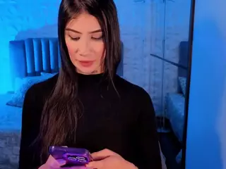 BriannaSalinas's Live Sex Cam Show