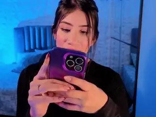 BriannaSalinas's Live Sex Cam Show