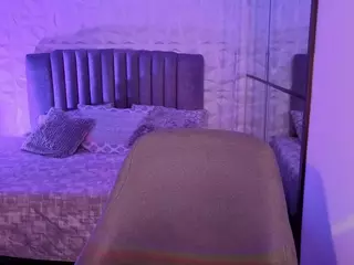 BriannaSalinas's Live Sex Cam Show