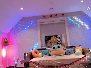 AriaNina's Live Sex Cam Show