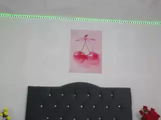 Emmily's Live Sex Cam Show
