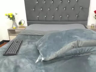 Emmily's Live Sex Cam Show