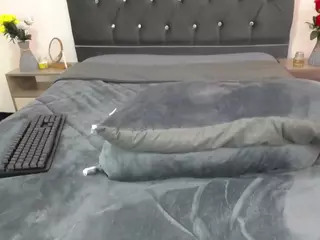 Emmily's Live Sex Cam Show