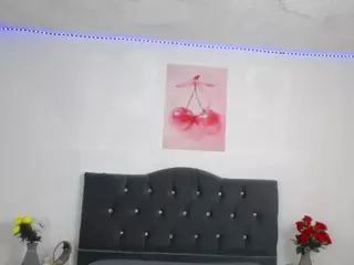 Emmily's Live Sex Cam Show