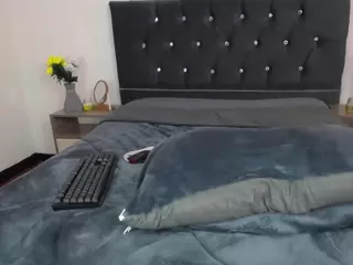 Emmily's Live Sex Cam Show