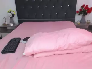 Emmily's Live Sex Cam Show