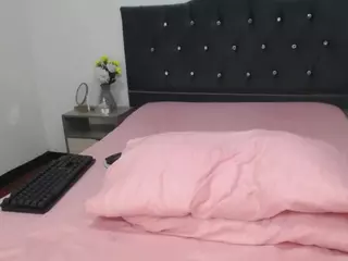 Emmily's Live Sex Cam Show