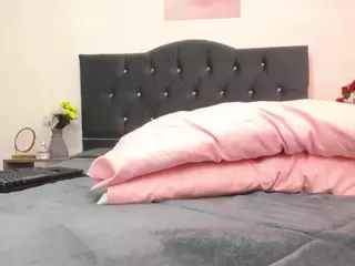 Emmily's Live Sex Cam Show
