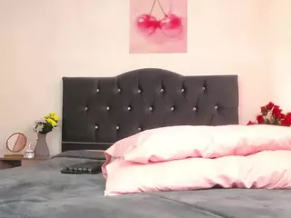 Emmily's Live Sex Cam Show