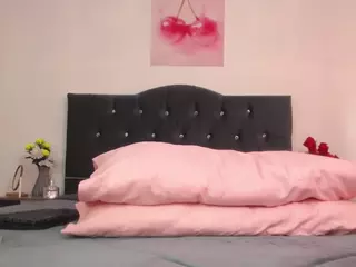 Emmily's Live Sex Cam Show