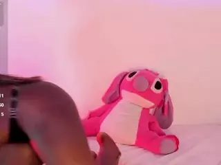 Evonye's Live Sex Cam Show