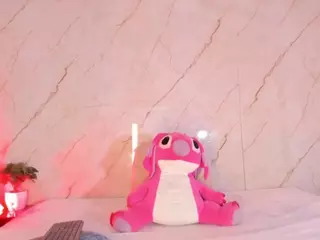 Evonye's Live Sex Cam Show