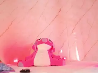 Evonye's Live Sex Cam Show