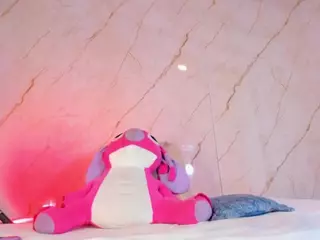 Evonye's Live Sex Cam Show