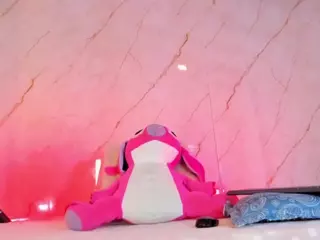 Evonye's Live Sex Cam Show