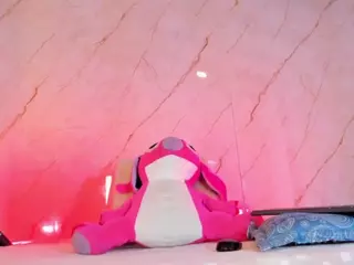 Evonye's Live Sex Cam Show