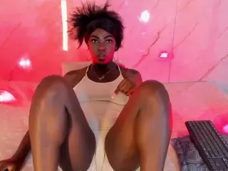 Evonye's Live Sex Cam Show