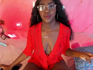 Evonye's Live Sex Cam Show